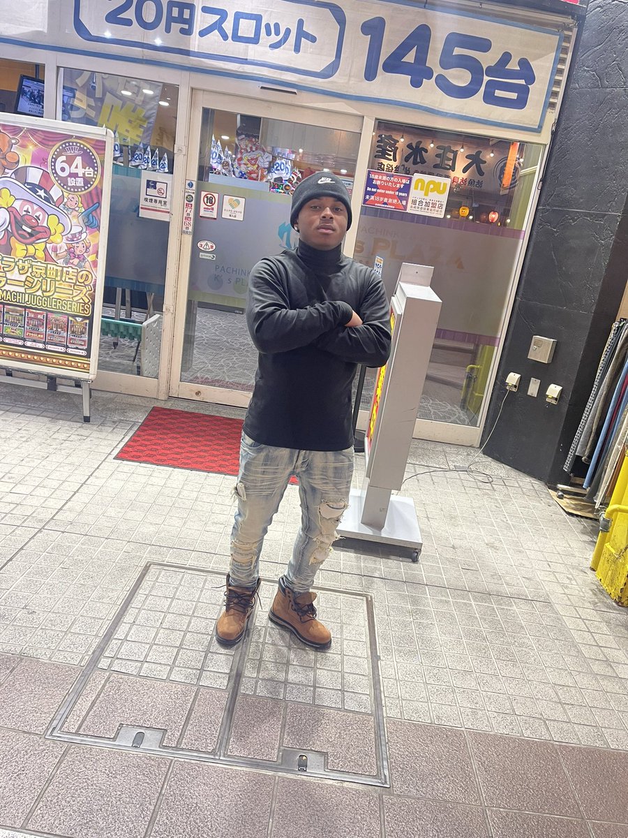 Brook100k's tweet photo. βm gaining this weight ππ½ they say Iβm getting husky πͺπ½ I stand on frontline Iβm all about the fuckery! π¨β€οΈβπ₯
#llbrook https://t.co/L6pa9arXDC