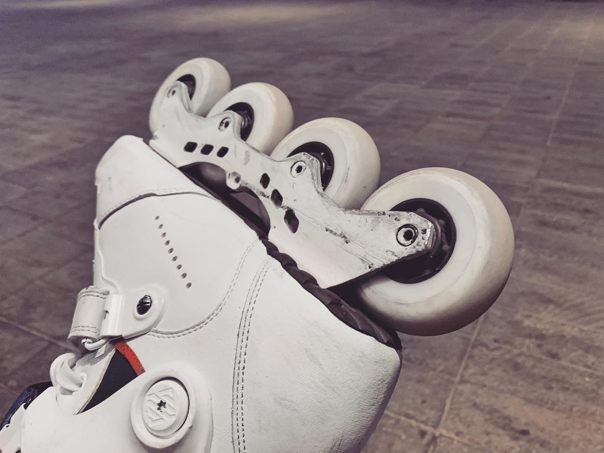 D_K_Lim's tweet photo. WZ-80 Test setup.
boots / CarlosBernal Carbonfree
soul plate / X
frame / seba UFS Deluxe 80mm
wheels / seba street invaders 80
#iphoneography #inlineskate #aggressive #freestyle #wizardskating #setup #CarlosBernal #carbonfree #usdskates #wizard #zer0type #ztstore #Haeundae #Busan https://t.co/HMWhcvqsxh