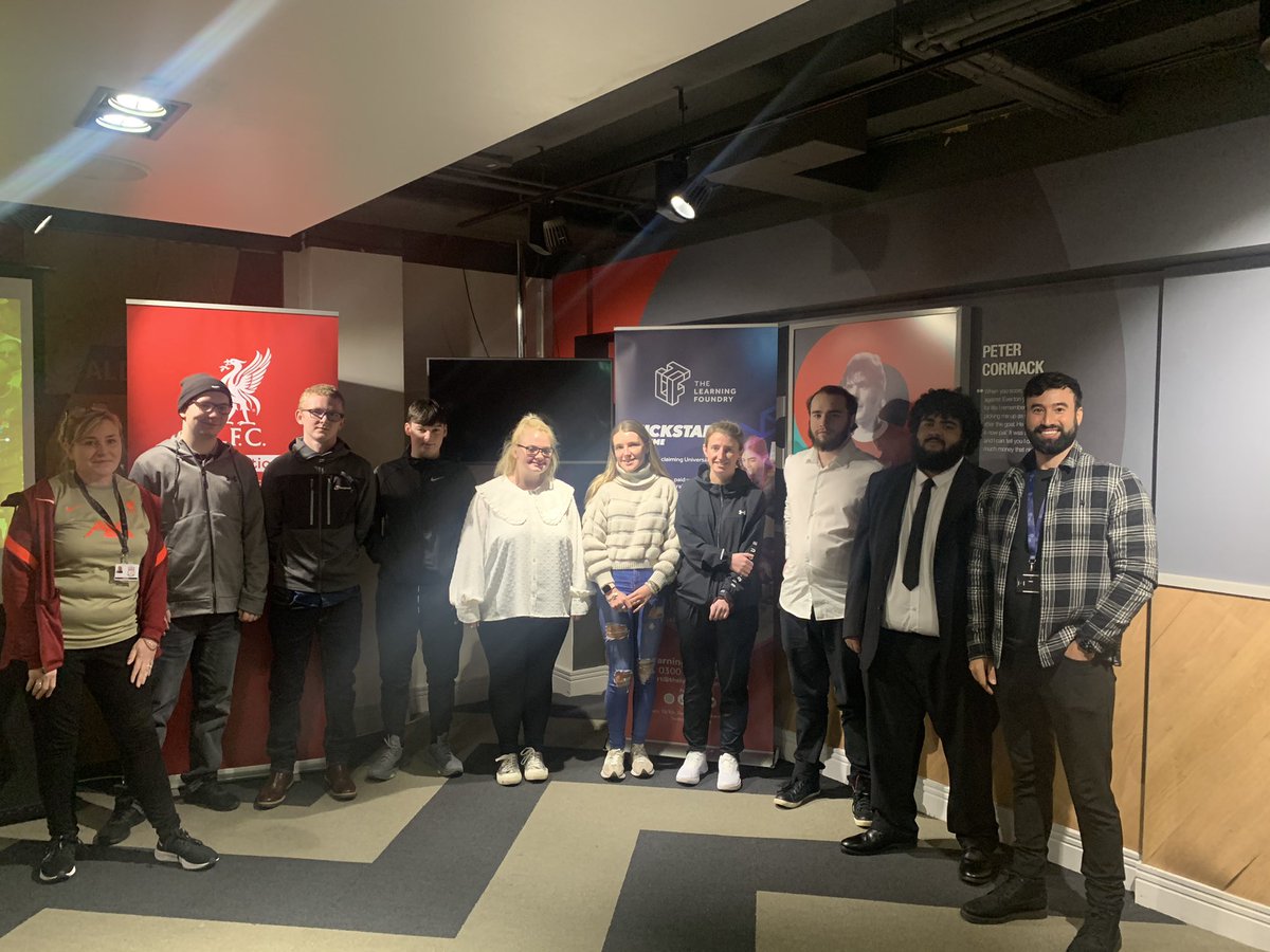 helen_TLF's tweet photo. Induction day for our @LFC @LFCFoundation &amp; @TheRegendaGroup Kickstarters  all starting the Sportworks programme today  🙌🏼 a great day of team building and getting to know each other. #kickstartscheme @TLFtweet https://t.co/sr44njpDpO