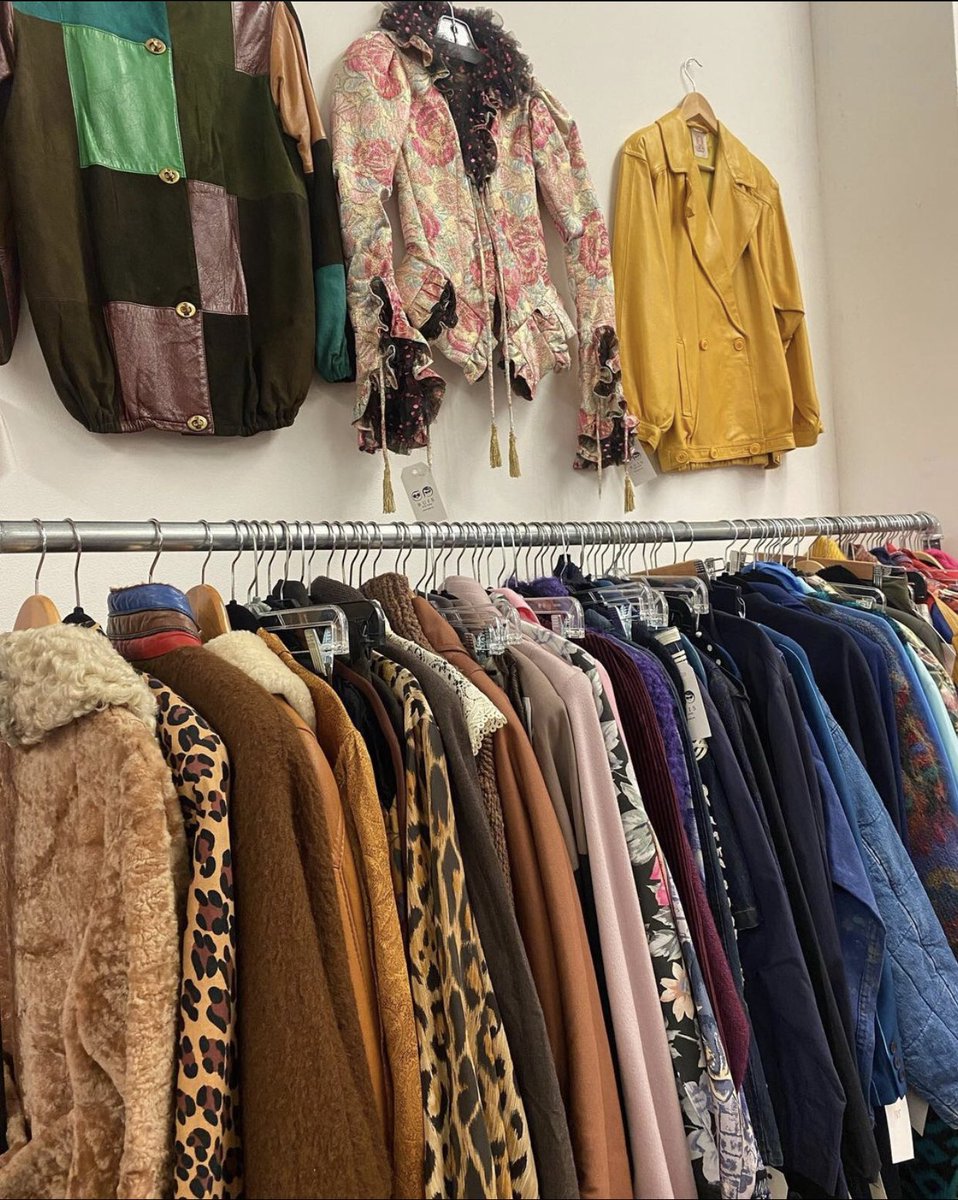 Loving all your photos from the October show! We hope you all enjoy a wonderful holiday season, don’t forget tickets are already on sale for the next show on Jan 28-29! ❤️💙 BUIS NY booth.