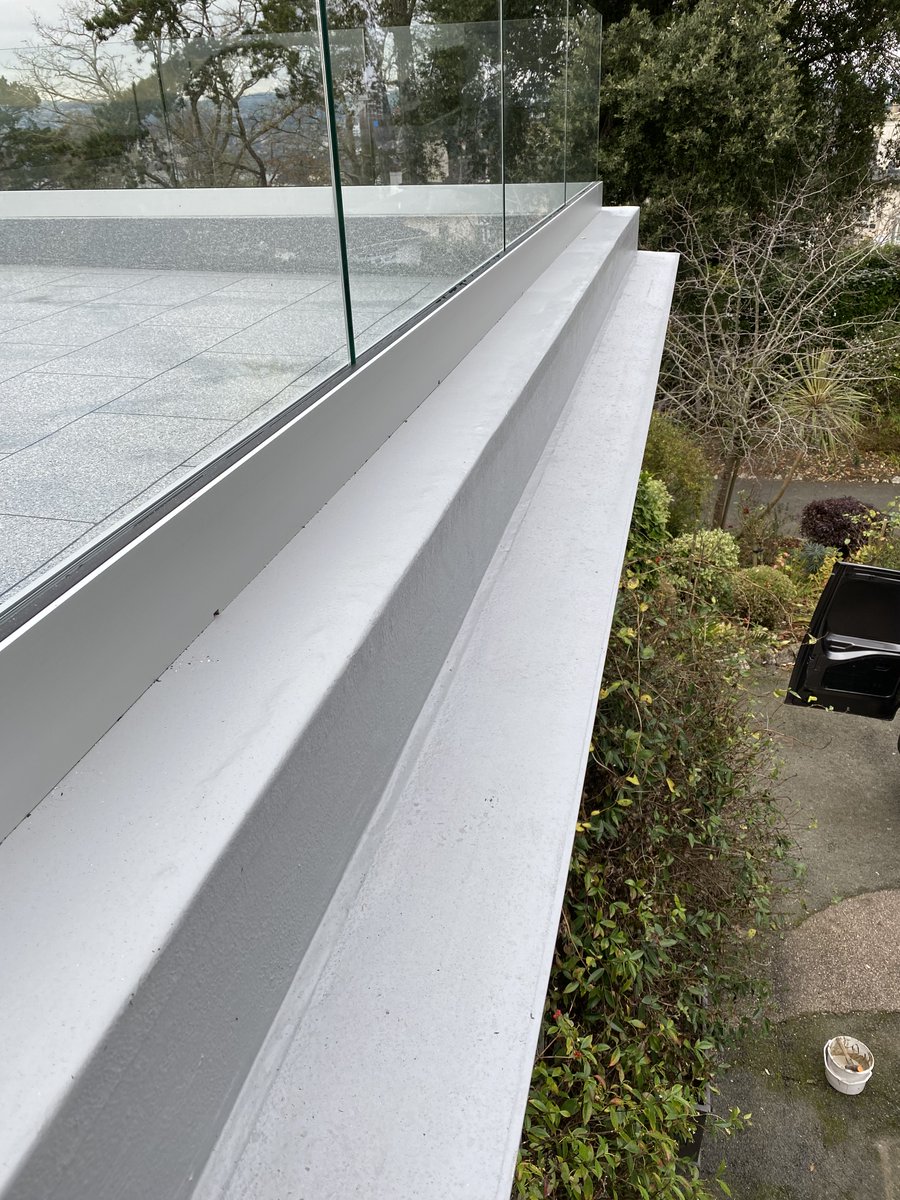 What a transformation! Work is now complete on this domestic property, removing the existing felt roof and converting it into a stunning balcony using Westwood and their 'Tile Effect' finish. <a href="/westwoodliquid/">WestWood Liquids</a>  #balcony #tileeffect #liquidcoating #LRWA