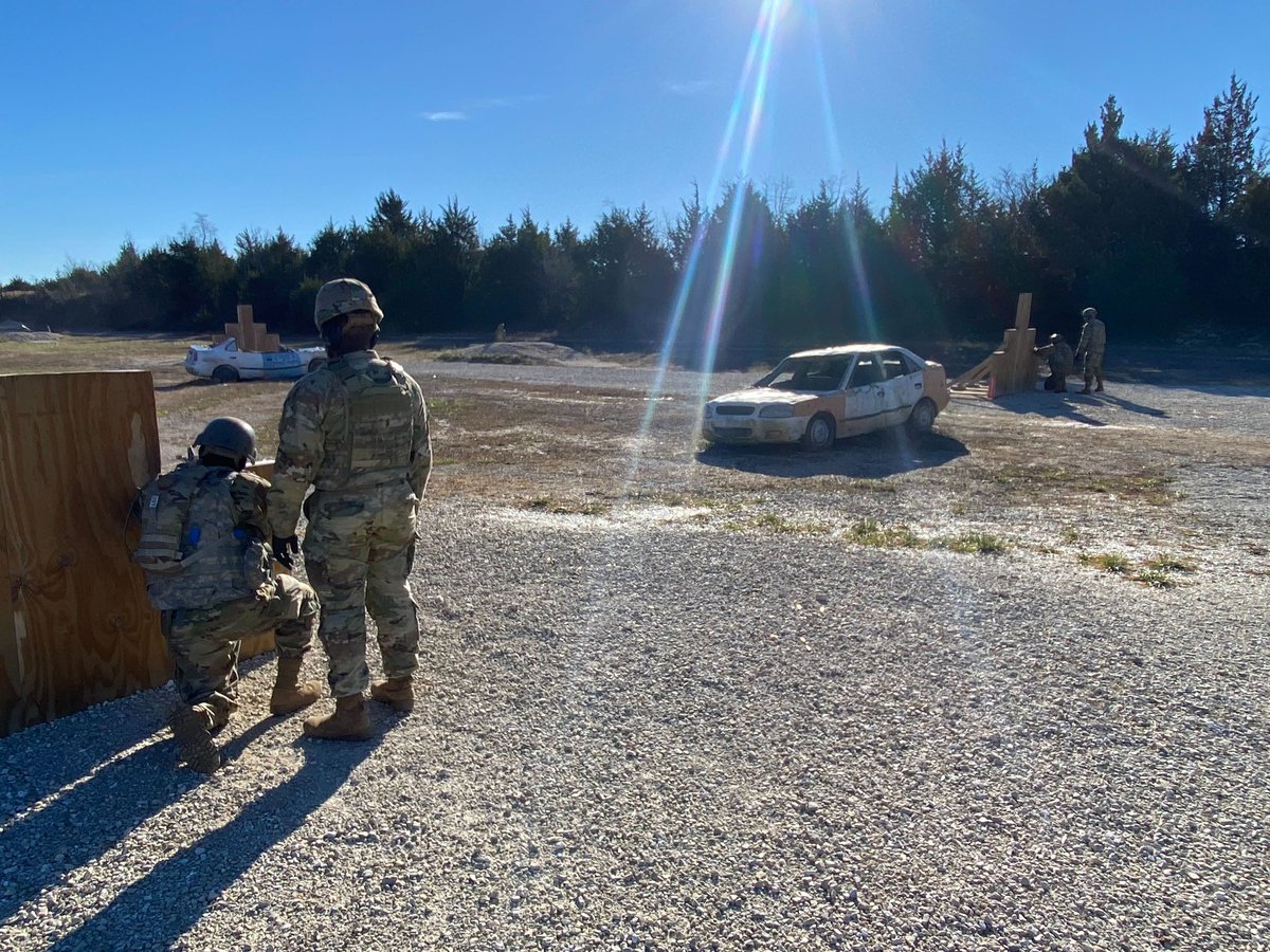 Charlie35th's tweet photo. Buddy Team Live Fire, where the trainees are able to test their ability to shoot, move, and communicate, with live rounds! https://t.co/C1dmvmbTXx