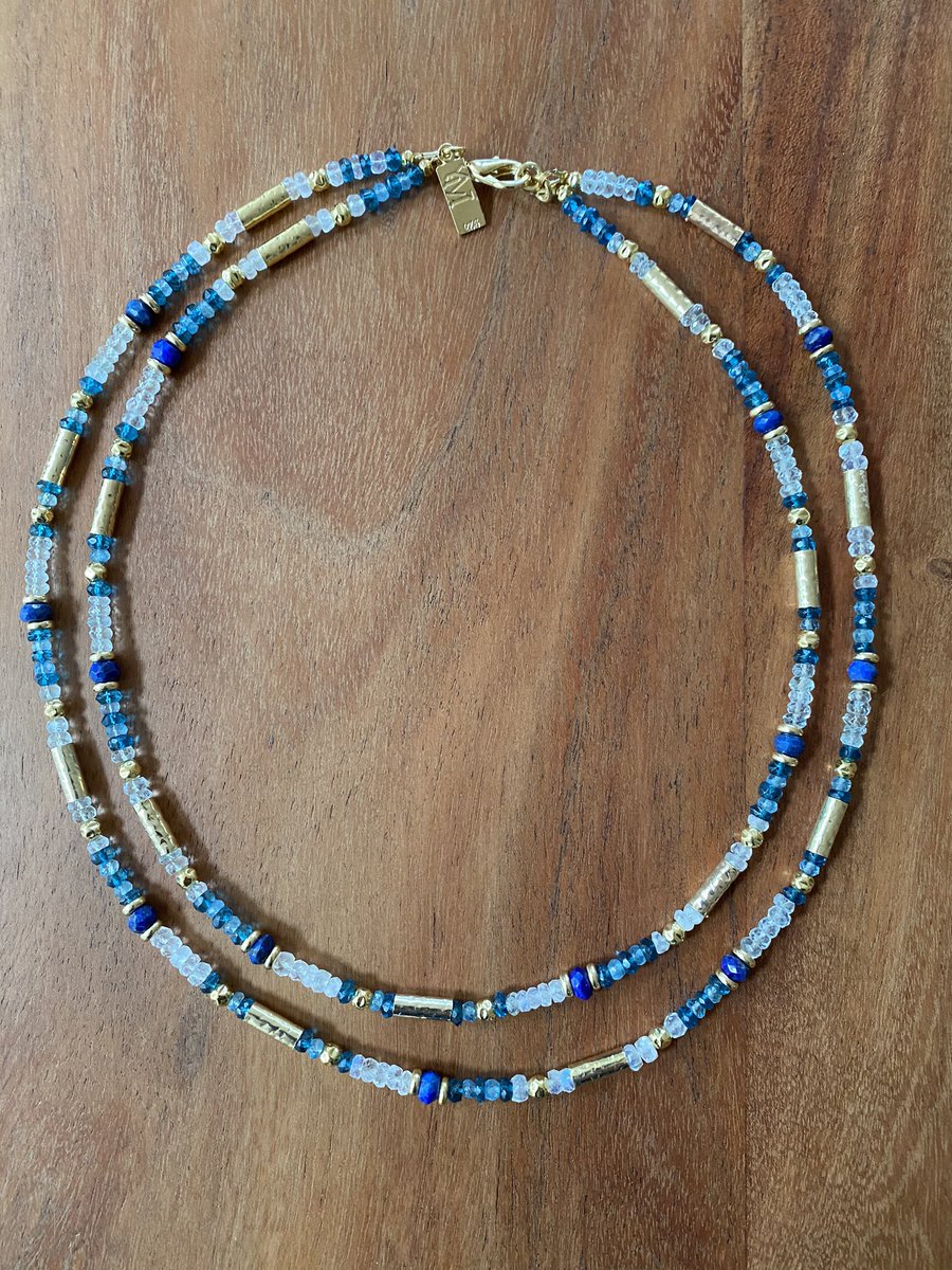 Light up your look with this chic necklace part of your ensembles whatever the occasion. #gemstonejewelry #gemstonenecklace #yaronmorhaim yaronmorhaim.com/index.php/prod…