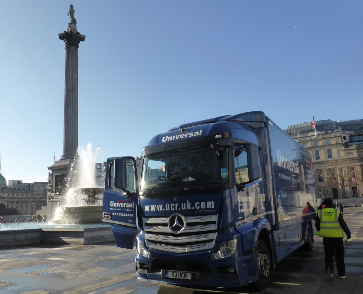 universal_comm's tweet image. Not everyday you get to drive onto Trafalgar Sqaure, but on Monday Universal got to do that in our vehicle R3UCR as we delivered the decorations, lights and barriers for a client for the Trafalgar Square Tree. A sure sign that Christmas is just around the corner. @trafalgartree