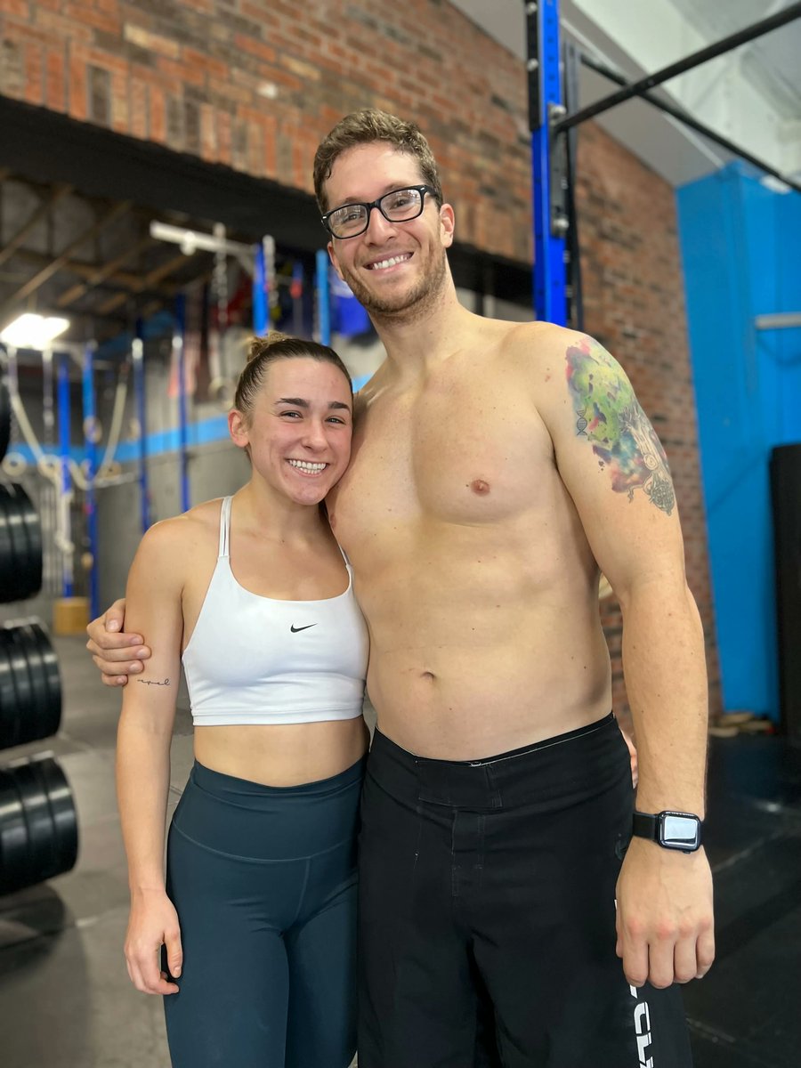 That feeling when you’re headed into the last month of the year and you know that making yourself a priority, maintaining your habits, and still enjoying all the special moments to come is the way. 🙌😎

Schedule a FREE Goal-Setting Session today: buff.ly/2Jie32L