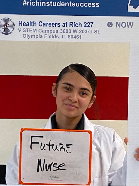 MsG227's tweet photo. Students in Orientation to Health Careers showing their future profession
#FutureHealthCareProfessionals
#RichInStudentSuccess https://t.co/1DPZjNZdQd