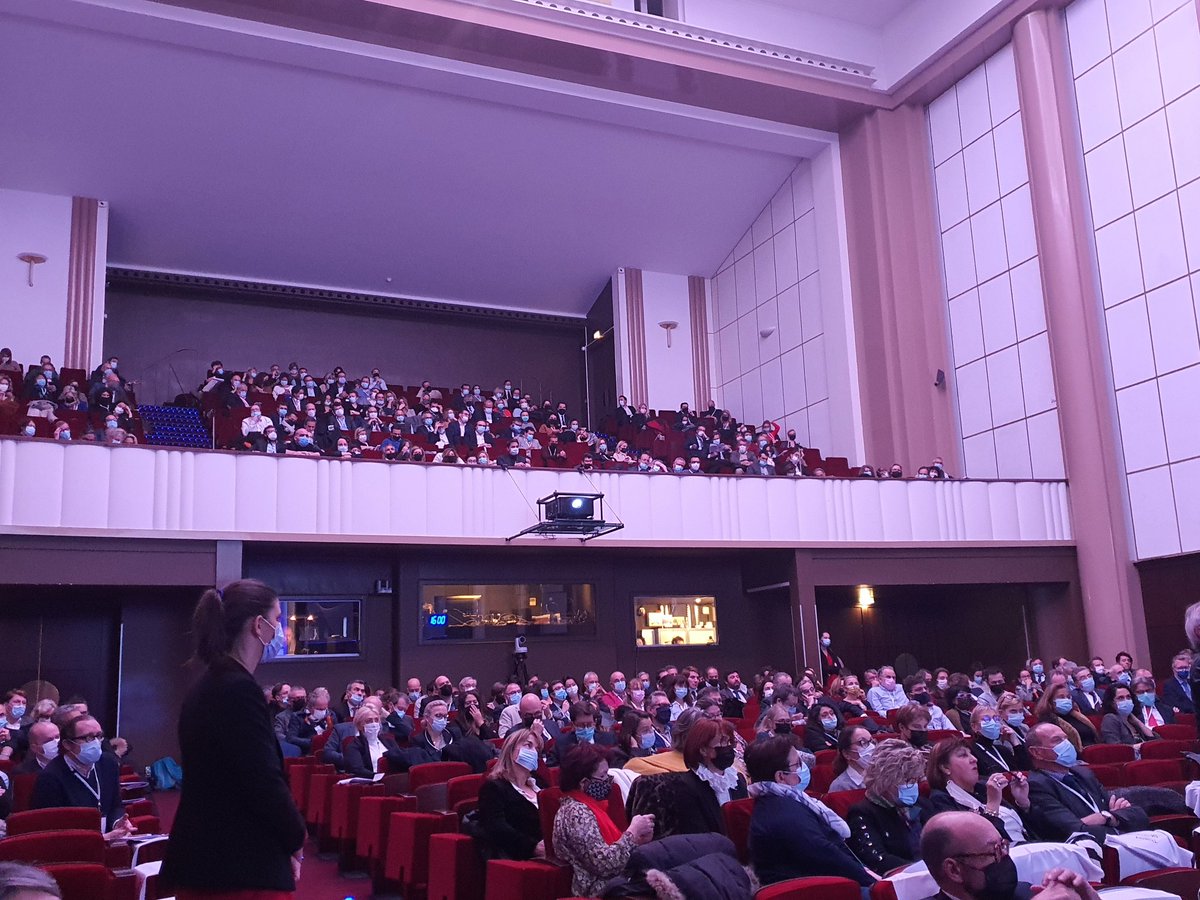 Assemblée de Liaison (@a_de_liaison) on Twitter photo Le référendum notarial : une proposition révolutionnaire portée par les rapporteurs de l'<a href="/A_de_Liaison/">Assemblée de Liaison</a>. Le vote est aux délégués ! Le référendum notarial : une proposition révolutionnaire portée par les rapporteurs de l'<a href="/A_de_Liaison/">Assemblée de Liaison</a>. Le vote est aux délégués !