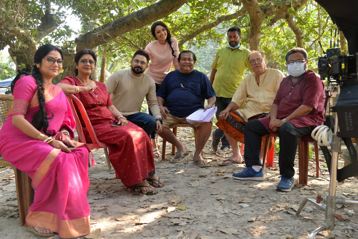 myslf_soham's tweet photo. Teamwork makes the dream work.
#InbetweenShots #PakaDekha https://t.co/XEJ5cKNxDA