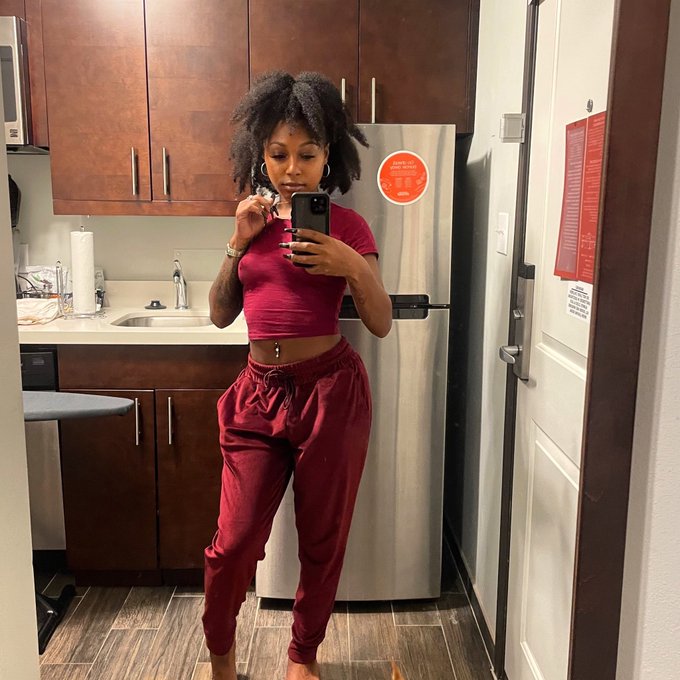 🥀 https://t.co/2shTJ1FNCv<a href="/tag/newprofilepic"class="tags"><span>#newprofilepic</span></a>