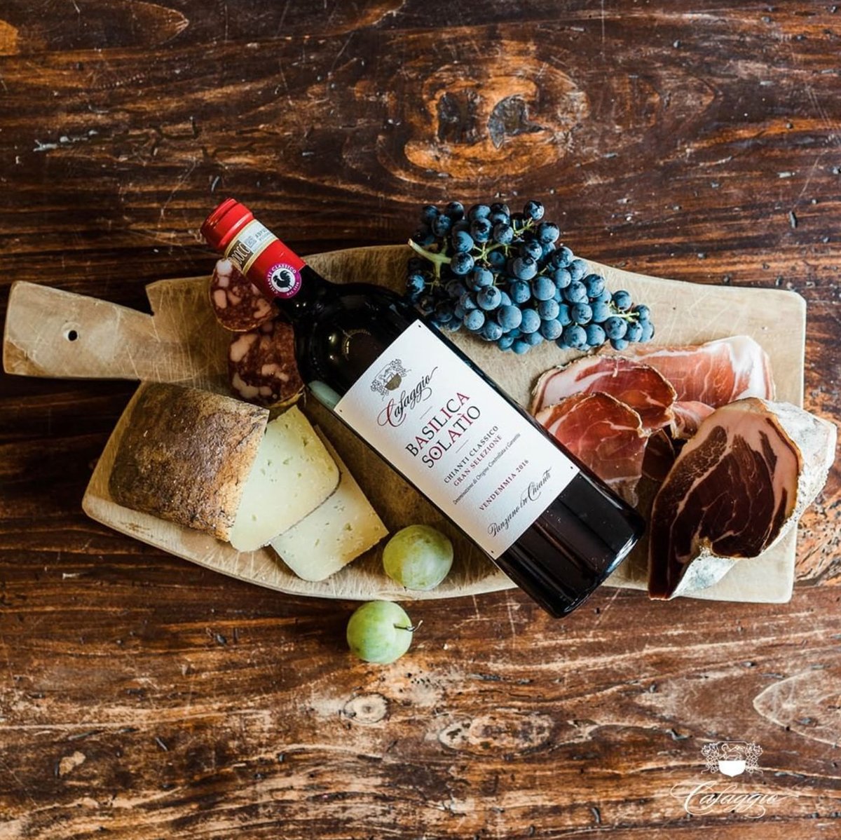 With winter around the corner it's time to enjoy the bold, vibrant flavours of old world wines like this Basilica Solatio Chianti Classico Riserva from Basilica Cafaggio. Photo by Basilica Cafaggio #SelectWines