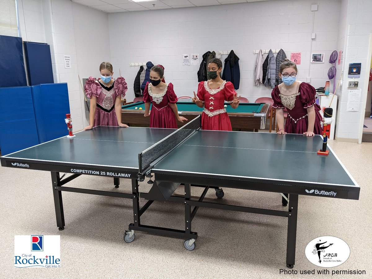 FriendsRcb's tweet photo. The @RockvilleBallet Claras stopped by the Senior Center for #ClarasMagicalJourney! They viewed the crafts being made for the 12/4 Holiday Bazaar. By the end of their visit, they wished they were seniors!

#RCBNutcracker #BalletForAll #MyRockville
@Rockville411
@RockvilleRec 
1/2 https://t.co/gXgjz4RiMf