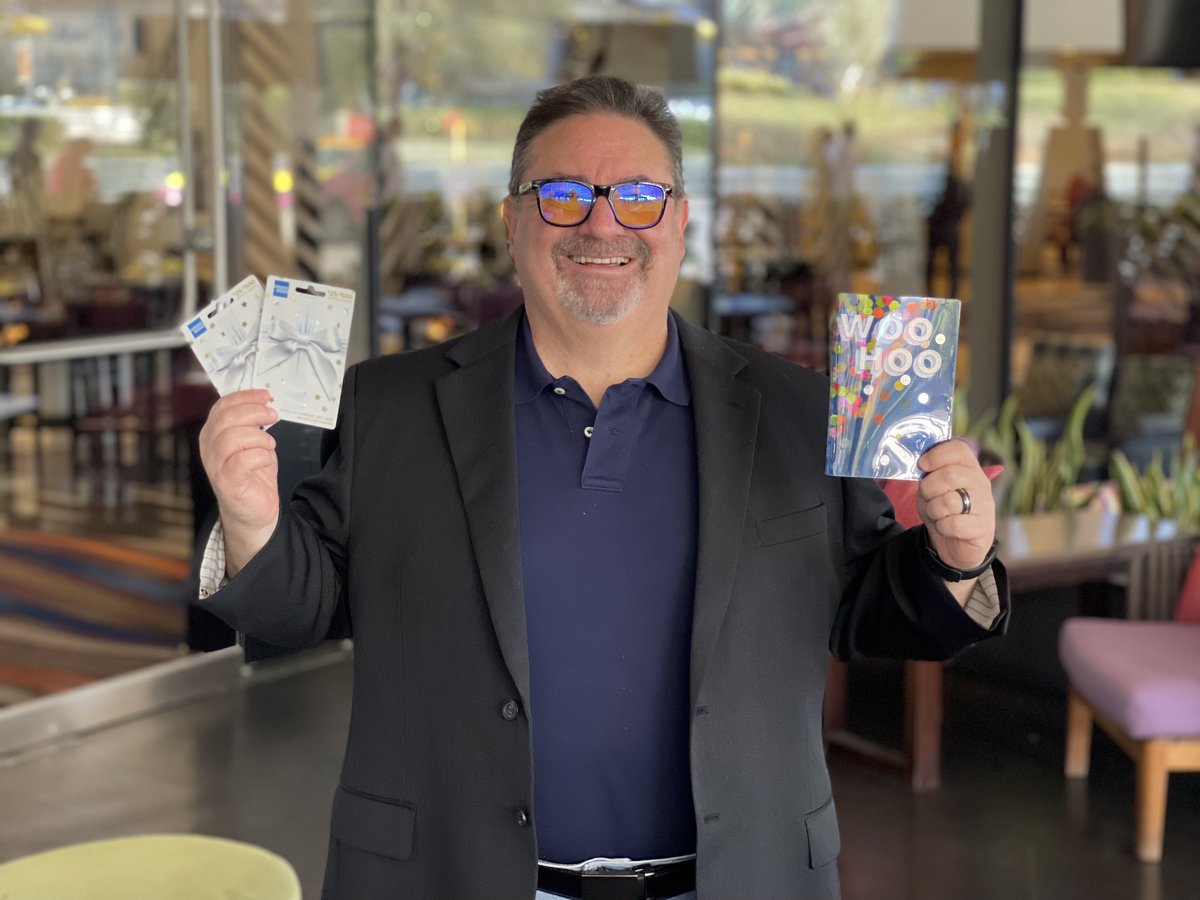 n2wsoftware's tweet photo. Meet Neal.
He signed up for the win a trip to @AWSreInvent with N2WS, and he won!
Here he is accepting the GRAND PRIZE, a conference pass + $1000.
If you are at #reinvent visit #N2WS at booth 633 and play the scan to win game. #YouScanYouWin 🎁 https://t.co/4HfKZMvld1