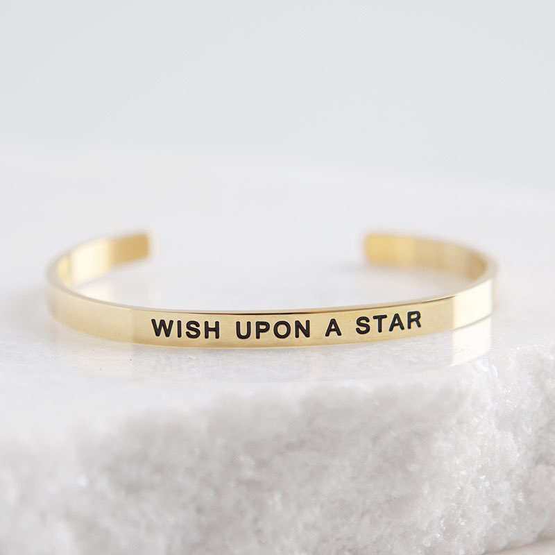 Lillianandco's tweet photo. 30% off EVERYTHING continues with our Cyber Monday Sale (use code CM30) ⭐️ plus get a FREE exclusive “Wish Upon A Star” bracelet with every $100 purchase, TODAY ONLY! https://t.co/iOdDV5oN69