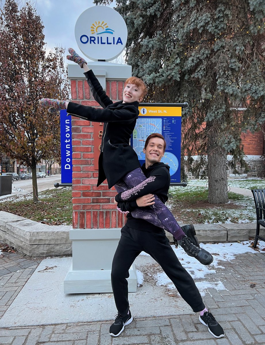 JorgenDance's tweet photo. Adventures in the @cityoforillia between shows!
Thanks to the @OrilliaOH and the community for their warm welcome. Hope to be back soon!
⭐HM Cruddas, L Prado, M Teixeria, V Polanco
#nutcrackercanadiantradition #nutcracker #orilliaontario #canadianballet #danceforall https://t.co/WXCbcfJPQG