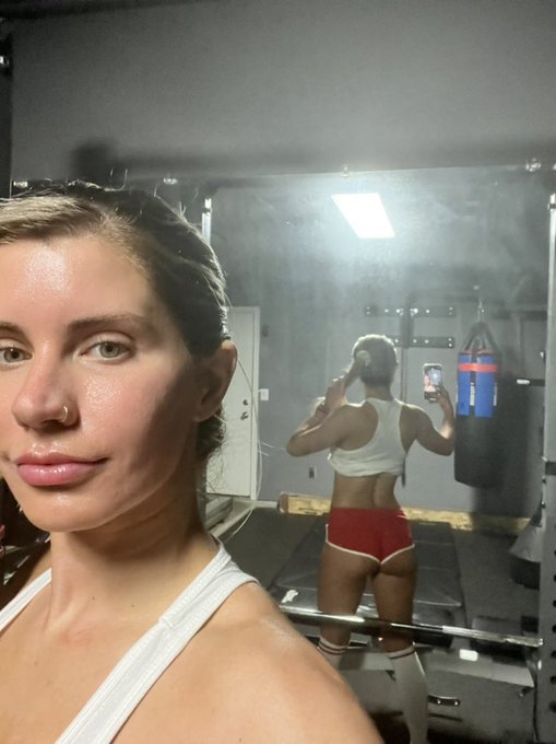 MILF Mondaaay baybayyy check meowt 😇 https://t.co/D0eXau3Ql1<a href="/tag/bbc"class="tags"><span>#bbc</span></a><a href="/tag/snowbunny"class="tags"><span>#snowbunny</span></a>