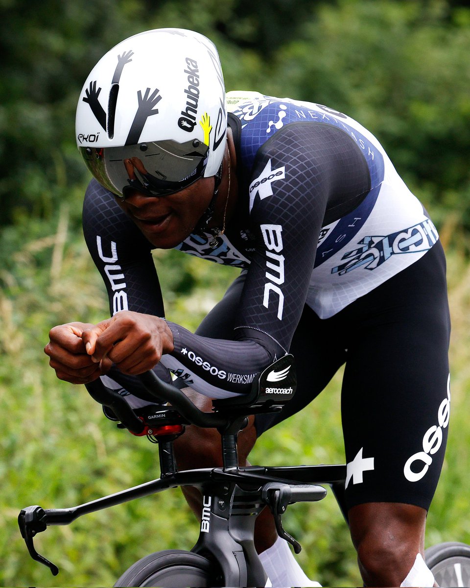 Pinarello Q36.5 Pro Cycling Team tweet media