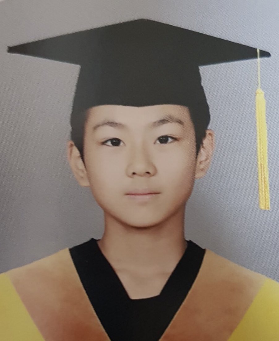 tOxXi_O2O9's tweet photo. 정원이내가낳을걸… https://t.co/UO6PiHArnn