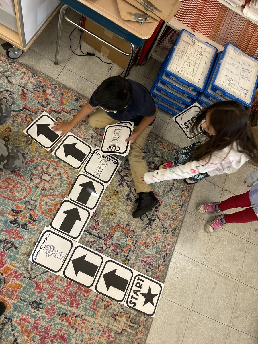 McKenzieSciGr5's tweet image. Students @SamuelAdamsEB preparing for a month of coding during the month of December!