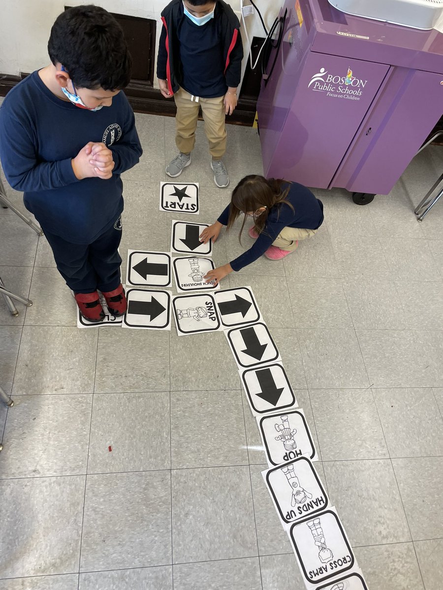McKenzieSciGr5's tweet image. Students @SamuelAdamsEB preparing for a month of coding during the month of December!