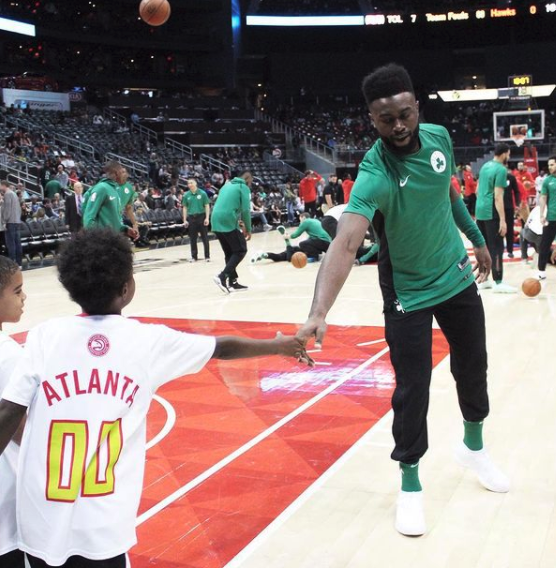 HawksFanTV's tweet photo. We don't think the Hawks should make any trades, BUT if they did, here are some hypothetical scenarios.

Full Story Below: 👇👇👇
https://t.co/gvidNqaxF1 https://t.co/wA6VllE8dr