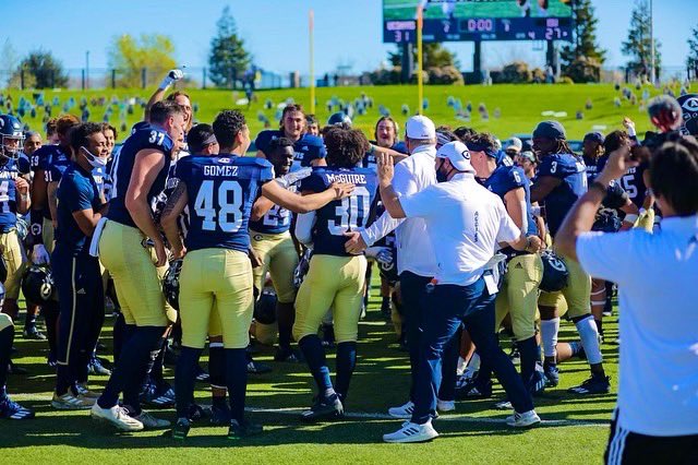 algery3_'s tweet photo. These past 5 yrs have been nothing but a blessing Thank you to the coaches for pushing me to be the best football player I can be and for making me a better man and my teammates for their constant love and support. UC Davis football will always hold a special place in my heart https://t.co/0nTDoZ045c