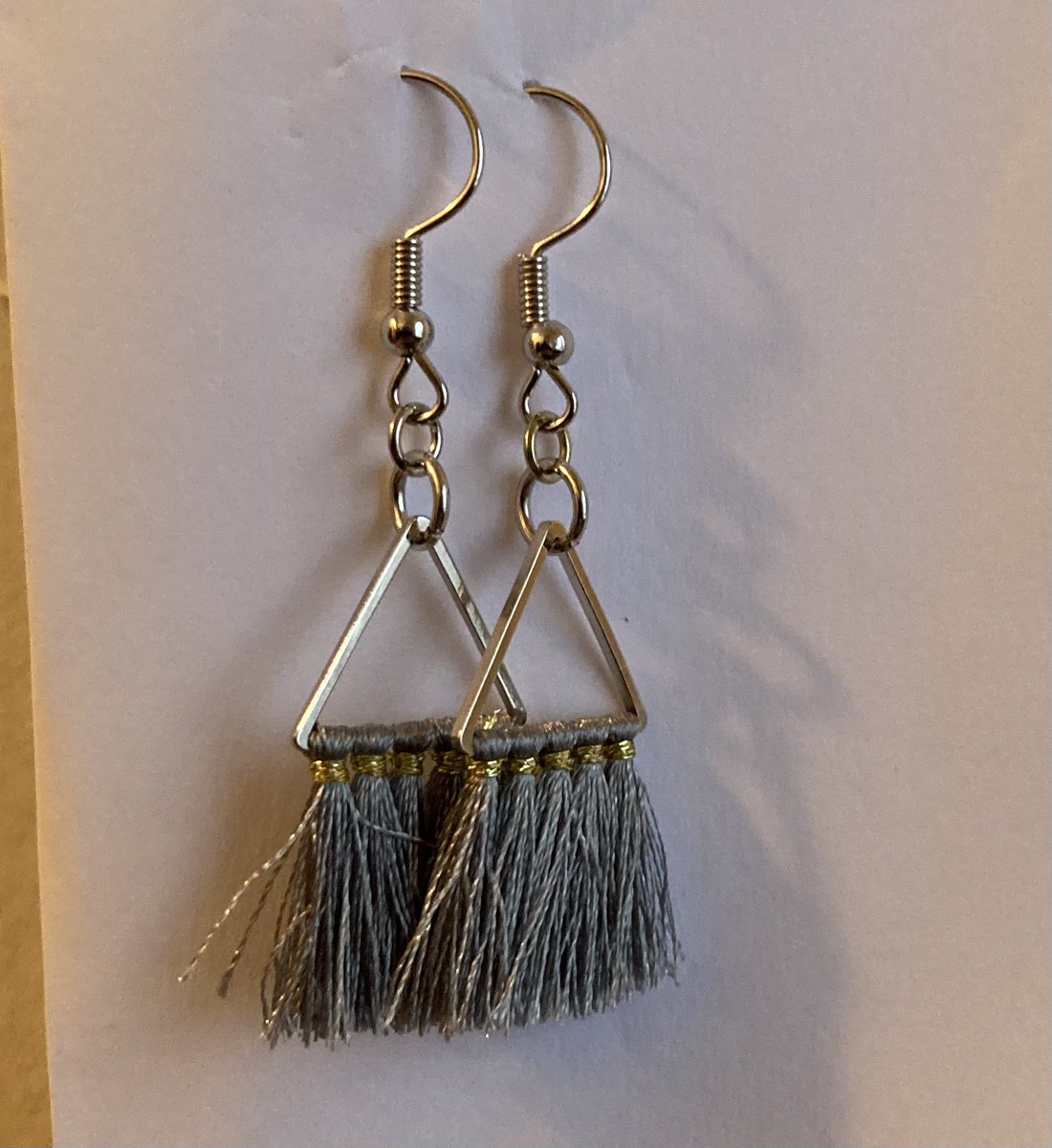 ndnswampgremlin's tweet image. New Earrings!! Just completed making a couple sets in each colour. Will be updating Ko-Fi in 20min and these will be available to buy! #earrings #nativebusiness #nativecreator