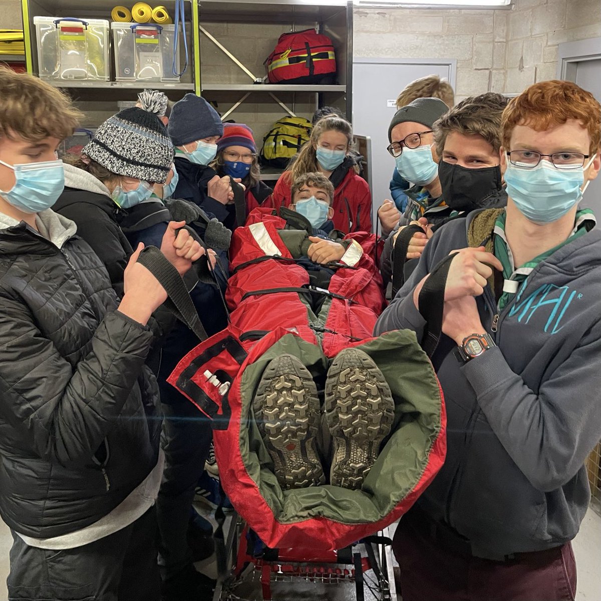 Anvil_ESU's tweet photo. Last week we visited Edale Mountain Rescue for an informative talk and tour around the base, learning about all the important work that their volunteers do. Thanks for having us @edalemrt! ⛑🏔 #PeakDistrict #SheffieldIsSuper https://t.co/mVLaP3tMxU
