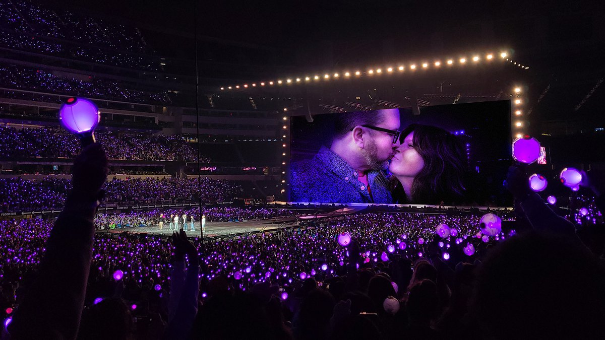 KpopDAD1's tweet image. My wife were captured on the concert kiss-cam. #PermissionToDanceOnStageLA