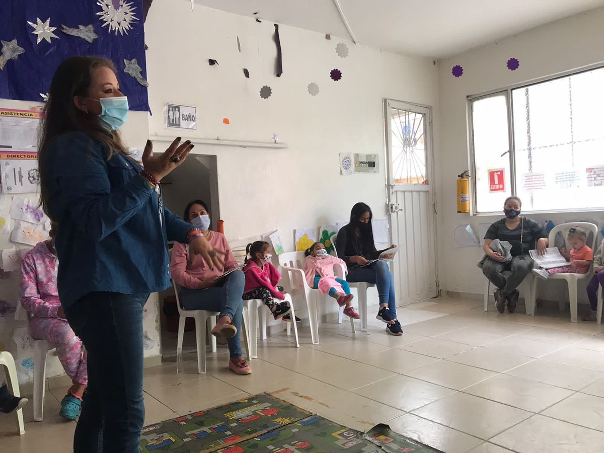 SubRedSur's tweet photo. #QueBonitaLabor
Los niños, niñas y madres comunitarias del barrio La Playa, en Ciudad Bolívar, se beneficiaron de la jornada de vacunación regular, promoción en salud, seguridad alimentaria y nutricional.
📸Continuamos aportando al desarrollo y crecimiento de los más pequeños. https://t.co/YYsBb57Fww