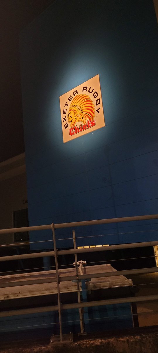 MrsBarnesSmith1's tweet photo. What a place to have CPD training. Brilliant evening run by @ExeterChiefs Community Rugby. They led a brilliant session and I can not wait to put these into practise. #CoreValues #KeepChildrenActive https://t.co/zcuDhOwfpb