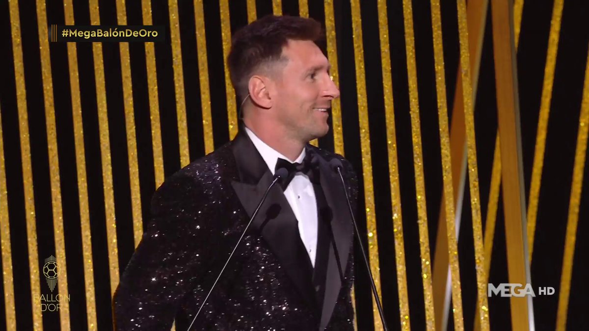 elchiringuitotv's tweet photo. 🏆⭐️¡EL SÉPTIMO! Leo MESSI conquista un nuevo #BalondeOro en París. ¡Enhorabuena!👏

📺¡Estamos en DIRECTO en #MEGABalónDeOro! https://t.co/4A0C6wYc62