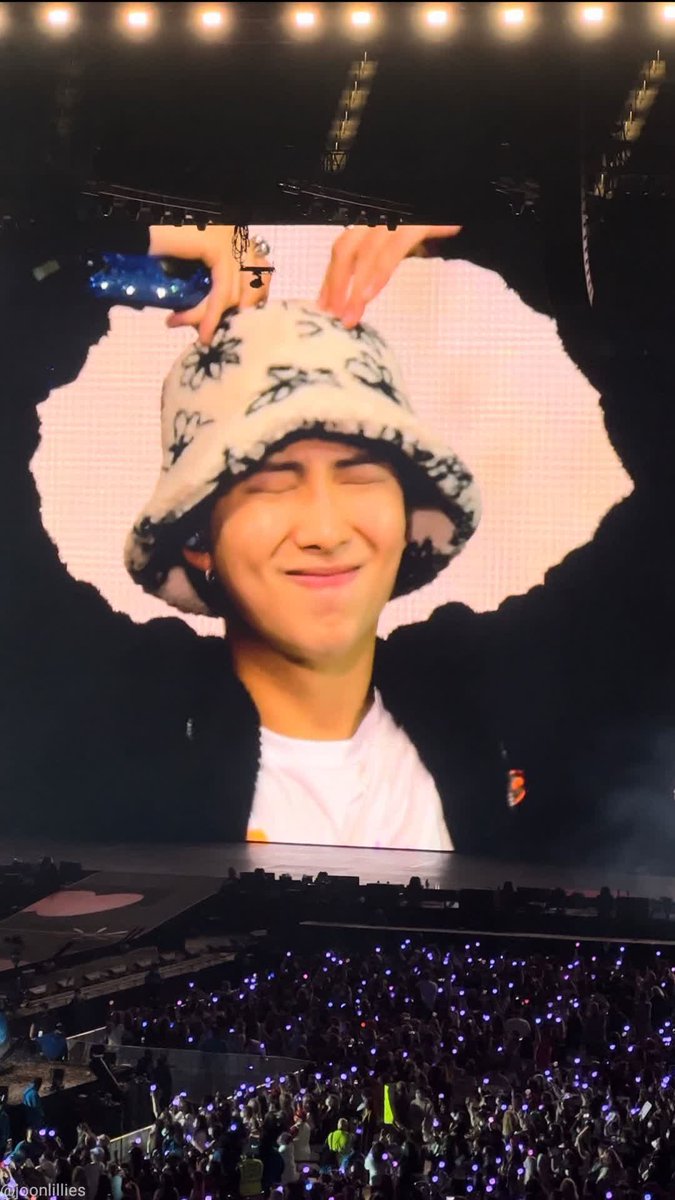 btsreelsz's tweet photo. BTS PTD D-1 , personal rare gem photos🥺🥺♥️ #bts #BTSJIN #LISA #PTD_ON_STAGE_LA_Day2 #엠제이_계세요_더트롯쇼1위 #ENHYPEN #btsarmy #BTSinLA #BTSSoFiStadium #BTS_Butter #KimNamjoon #KimSeokjin #MINYOONGI #JUNGKOOK #HOSEOK https://t.co/RypJ2Tl73o
