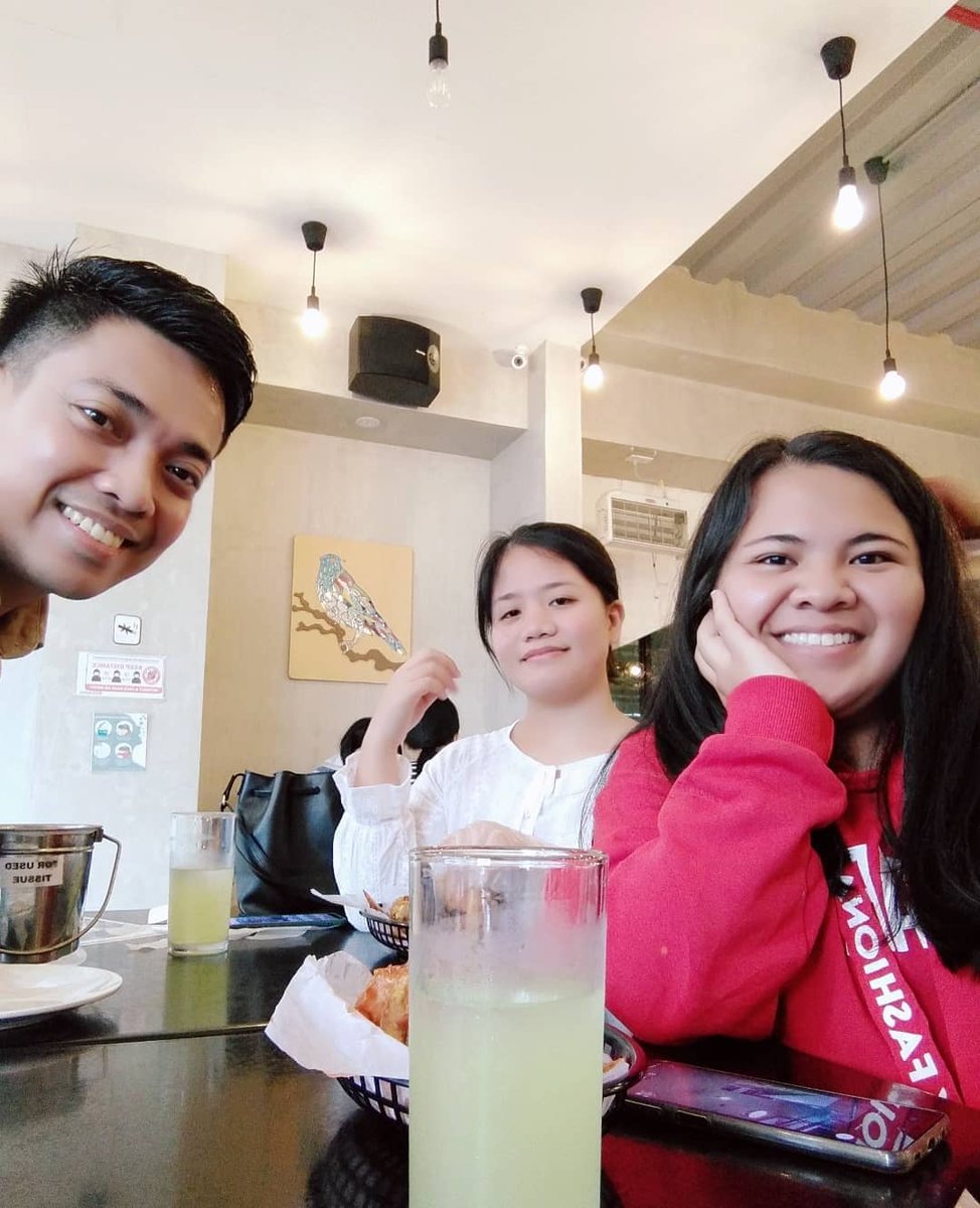 AldrewJames's tweet photo. Dinner last sunday evening with "The girls"
#Thenookkitchen 
#Heaveupchannel
#Baguiolife https://t.co/xN7nPtGhoW