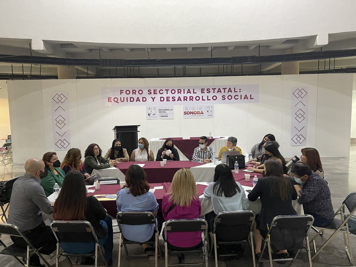 CPJannyBarrera's tweet photo. 🔴 Foro Sectorial Estatal: Equidad y Desarrollo Social. Mesas de trabajo con personas y organizaciones de diferentes sectores, con el fin de plantear propuestas que serán incluidas en el plan Estatal de Desarrollo 2021 - 2027. #SonoraTierraDeOportunidades https://t.co/Lt2vByApYK