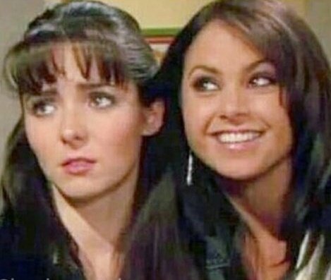 MIMADlSSlMA's tweet photo. Hoje estreia #AmanhãÉParaSempre001 e claro que eu não poderia deixar de dizer que a estreia é toda dela e vai se sair muito bem como sempre. Vai lá e faz acontecer, Mendonça! 🤍 #CoraçãoIndomável135 https://t.co/3bTo4xSuyr
