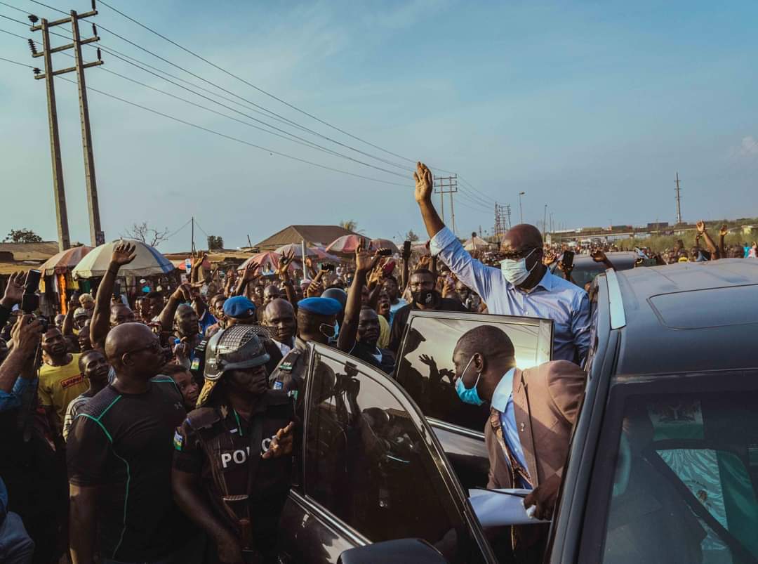 When you have a listening Governor....
<a href="/GovernorObaseki/">H. E. Godwin Obaseki</a> Mobilizes Contractors to Begin Construction of Failed Portions of Benin-Sapele Road.
<a href="/FS_Yusuf_/">FS Yusuf</a> <a href="/efetinks/">Efe Igbinosa</a> @OmonxLugard0 <a href="/uwaISagnes/">UWA Isehi Agnes</a>
<a href="/Angela201045315/">Proudly Edo woman. Ready for all</a>
<a href="/iammegaken/">Kenneth Osasenaga Ojeaga</a> <a href="/SarahIgunbor/">Igunbor Sarah🔱🔱🔱</a>
