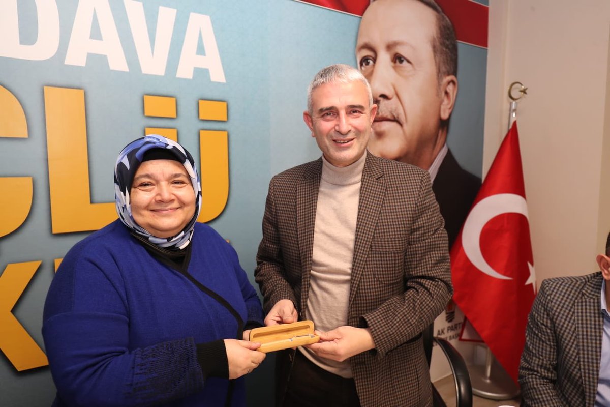 recepkayatr's tweet photo. Grup toplantısı öncesi Öğretmen Meclis üyemiz Vasfiye Aydın’ın öğretmenler gününü kutladık. 

#AkPartiGebze https://t.co/oQgbauyrIZ