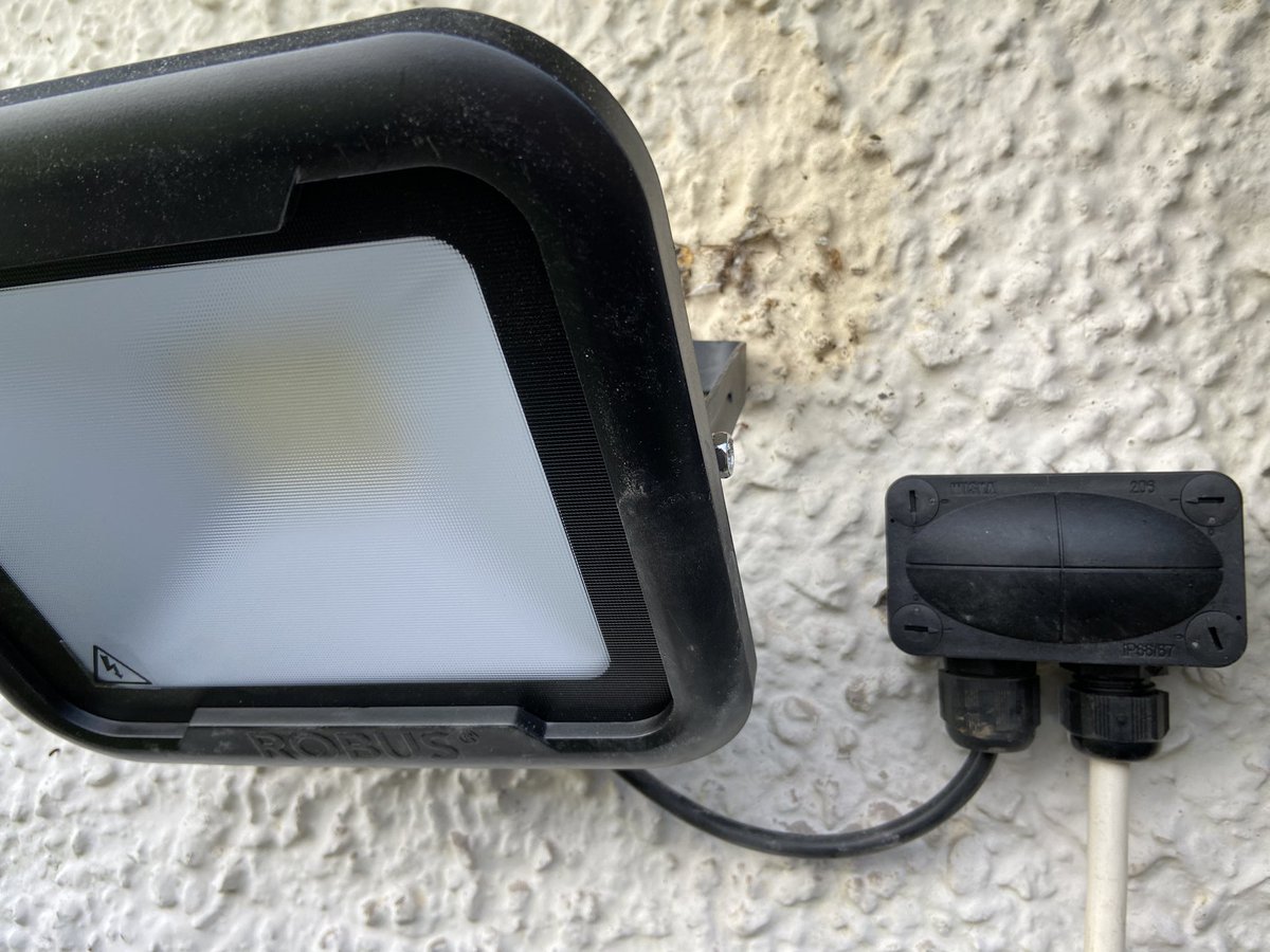 Out with the old…… <a href="/ROBUSLighting/">ROBUS Lighting</a> <a href="/WISKAUKLtd/">WISKA UK</a> @WAGOLimited