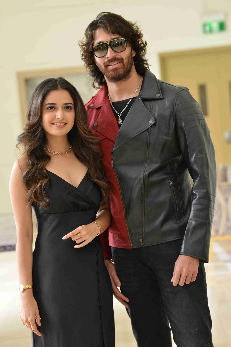 Kannada_BO's tweet photo. #Raymo
@Yoursishan looks dashing in #RaymoTeaser. Wish he gets audience love. KFI in need of good looking actors.
⛓️https://t.co/LsMRXSz8pn https://t.co/8ih12GqAc5