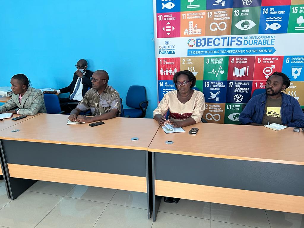 IngoMagazine's tweet photo. 4 agences des Nations Unies @UNHCRBurundi, @WFP_FR, @IOMBurundi et @OCHABurundi
 animent un point de presse conjoint sur les interventions de @UN_Burundi dans « La gestion du rapatriement, la protection et l’assistance des réfugiés et des personnes déplacées internes ». #Ingomag https://t.co/IxVmKsW4A3