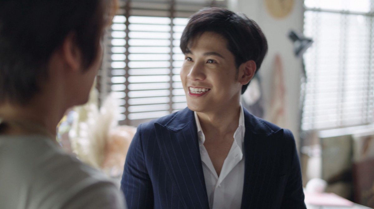 tvthunderseries's tweet photo. คนนึงยังช็อคโลก อีกคนตาวิ้งวับสุด ชีวิตพี่ภาพมันเศร้านะคะ ถ้าไม่ถังแตกก็ไม่ง้อคุณเมศหรอก ฮึ่ม! ;-; #ใส่รักป้ายสีตอน1 https://t.co/cfcfqEIybR