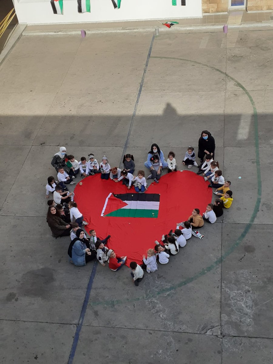 NajiyaRola's tweet photo. ستبقين يا فلسطين القمر الّذي يضيء درب الحرّية المرتقبة. 🇵🇸🇵🇸
#القدس_بوصلة_القلوب
#اليوم_الدولي_للتضامن_مع_الشعب_الفلسطيني
@makdawhaschool
@FThaalby
@AyaElZein7 https://t.co/ErnDlIf0gZ