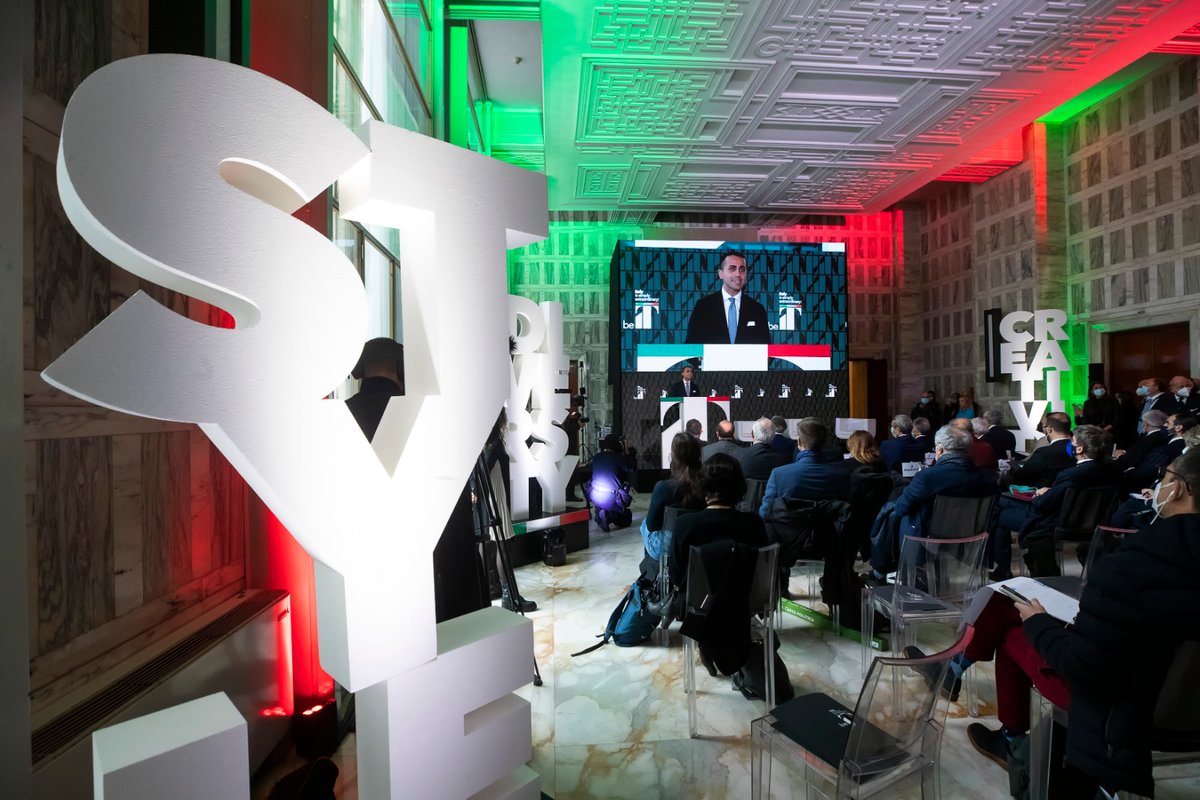 FM <a href="/luigidimaio/">Luigi Di Maio</a> launches the campaign #beIT👇
youtube.com/watch?v=DqoDiF…

"Creativity, passion, tradition, innovation, style and diversity. [... ] six words from which the tale of 🇮🇹 of the "beIT" campaign begins: six values, the mix of which give back the uniqueness of our country"