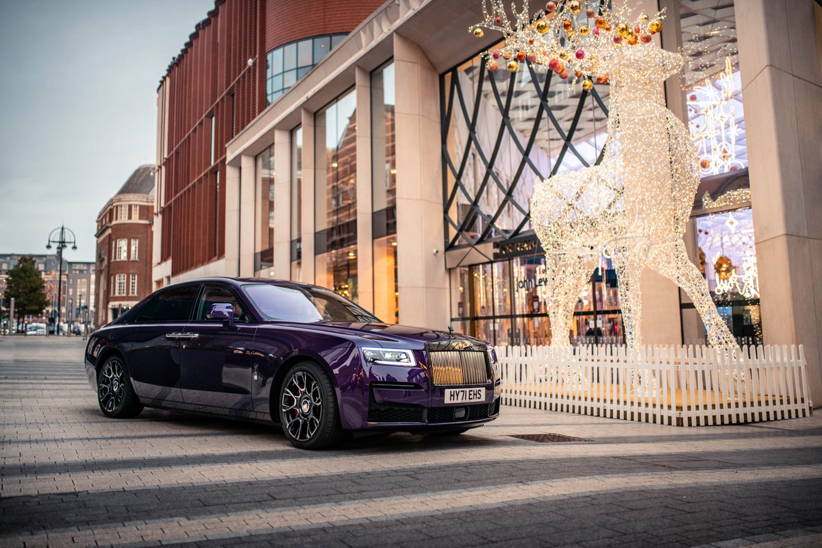 RollsRoyceLeeds's tweet photo. The perfect celebration of Black Badge Ghost ❄

#rollsroyce #rollsroyceghost #ghost #blackbadgeghost #blackbadge #celebration #launch #event https://t.co/naojUpVKho