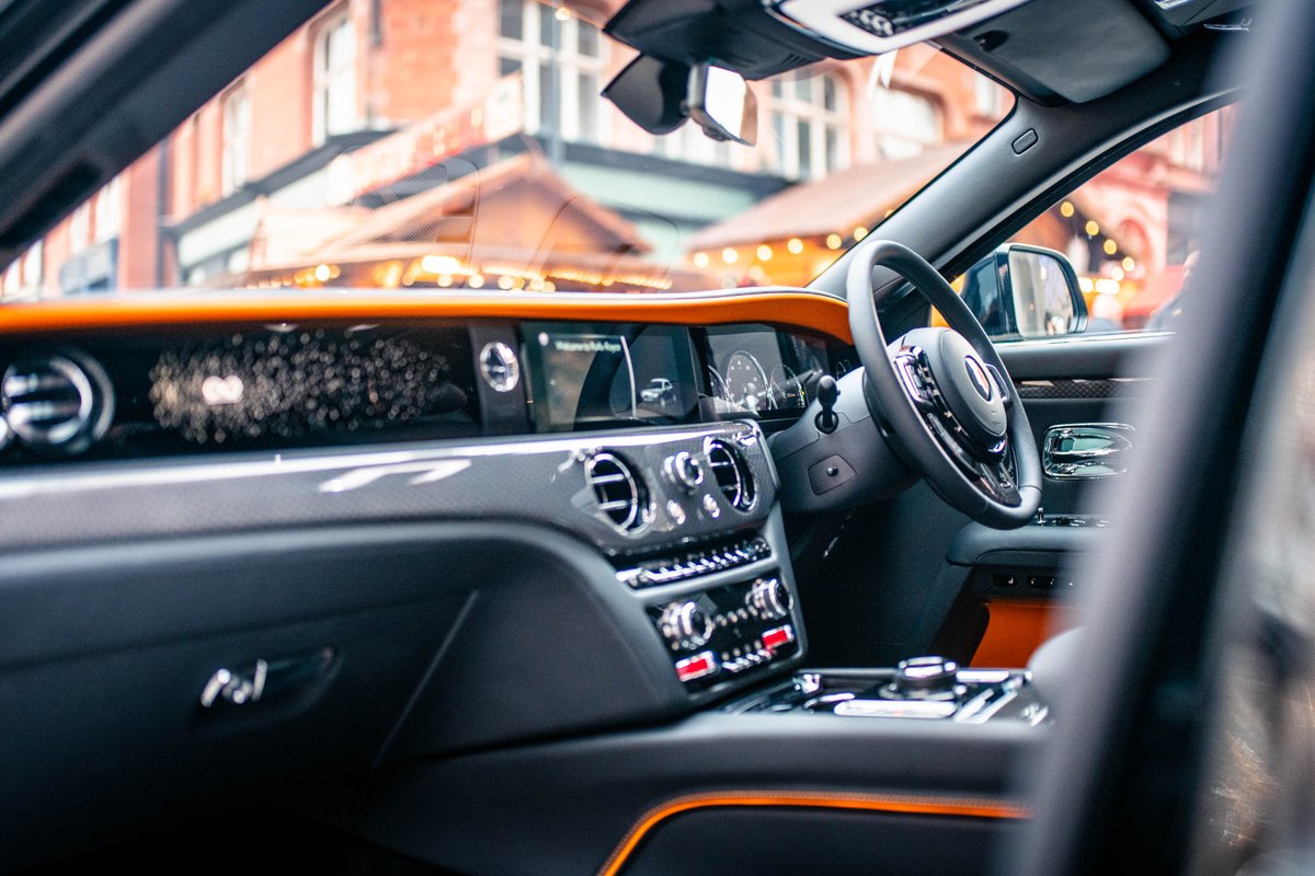 RollsRoyceLeeds's tweet photo. The perfect celebration of Black Badge Ghost ❄

#rollsroyce #rollsroyceghost #ghost #blackbadgeghost #blackbadge #celebration #launch #event https://t.co/naojUpVKho