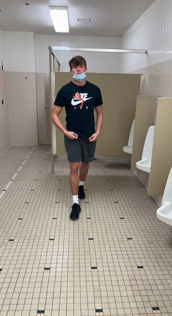 The Basketball Team continues to lap <a href="/fightingpotatos/">South Lincoln Fighting Potatoes</a> 🖕🏼, after snuggles under the fire and a few Hershey’s kisses we have signed Guard <a href="/jleader03/">Jake Leader</a> to a year deal‼️ #FuckPotatoes