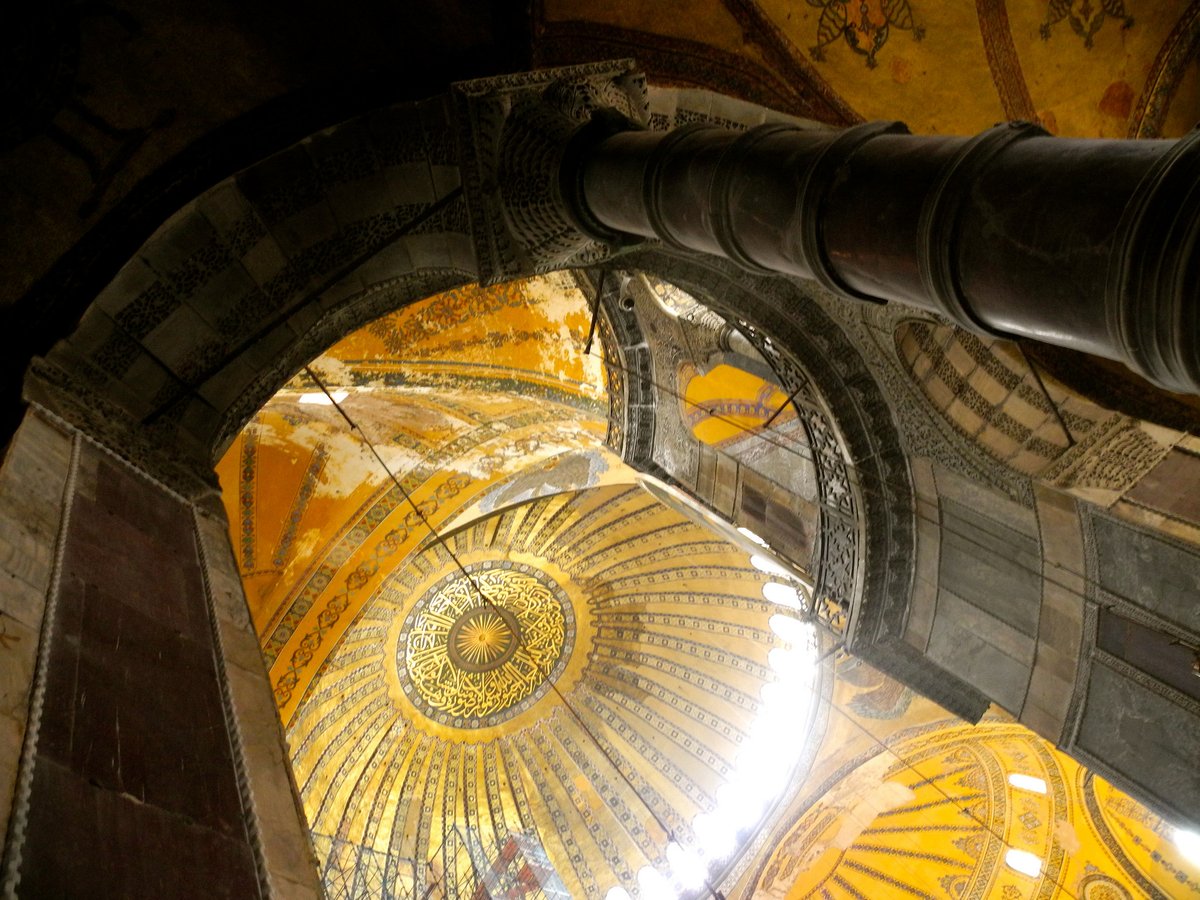 ghostofhellas's tweet photo. Hagia Sophia has been standing for more than 1400 years. https://t.co/0TnEboJDLe