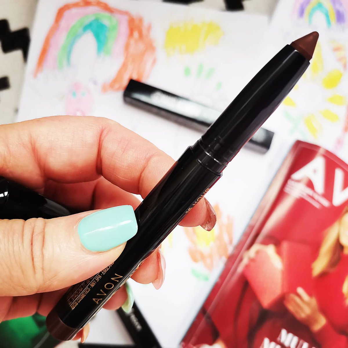 carolinaparauan's tweet photo. #RUJUL SEMIPERMANENT AVON POWER STAY poate fi purtat o perioada indelungata, pastrandu-ti buzele catifelate si hidratate.
#FARDUL DE PLOAPE AVON POWER STAY, rezistent la apa
#BUZZPowerStaybyAVON, #BUZZAvon @TheBUZZStore @AvonSpace
💋💋💋
https://t.co/2iyr9GqP59 https://t.co/WCf0z9SHg5