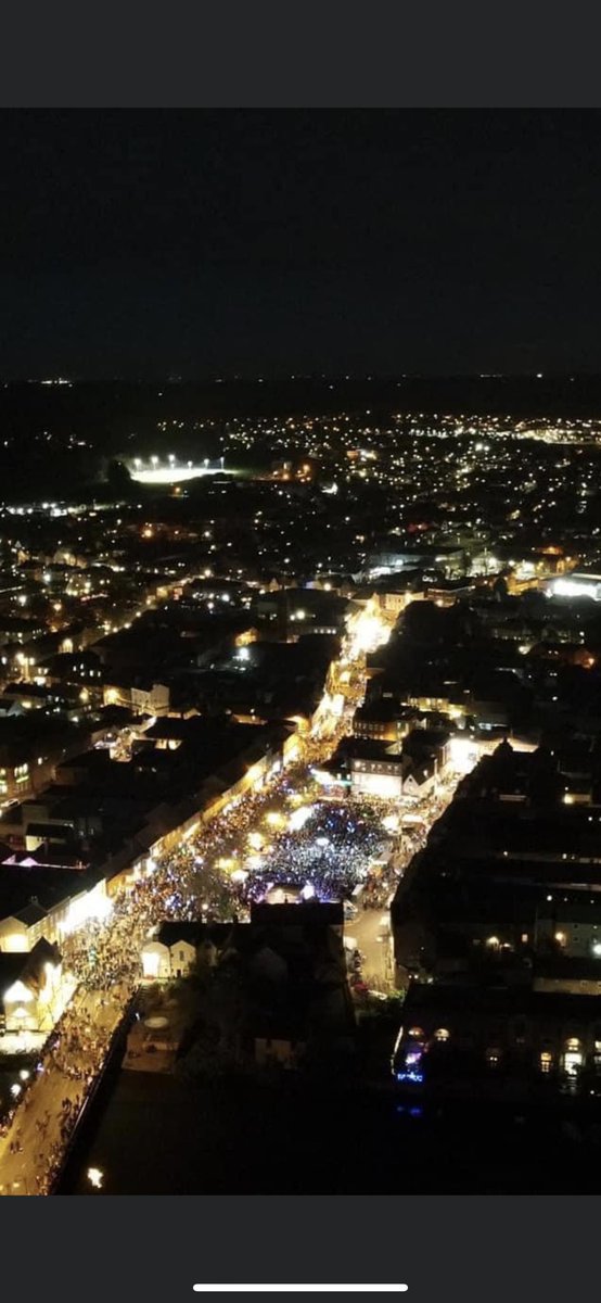 blackcatradio's tweet photo. Our gig last night with @brianldobson and @DTRadioDJ beautifully captured from the air by #AndzaAlive.
Thank you to everyone who supported the event and to @Concert_WestEnd for entertaining us. https://t.co/pkz3hmrVwn