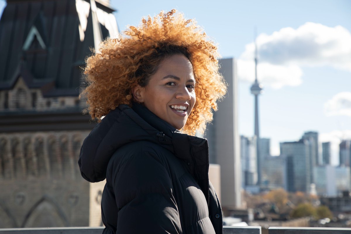 UofT's tweet image. Our newest series, #UofTGroundbreakers, is here!

 Watch the premiere of the 1st episode on #UofT&apos;s EPIC consortium, preventing the next pandemic, with a welcome message from @ChristineAllenW &amp;amp; performance by @missbrittab.

bit.ly/UofTGroundbrea…